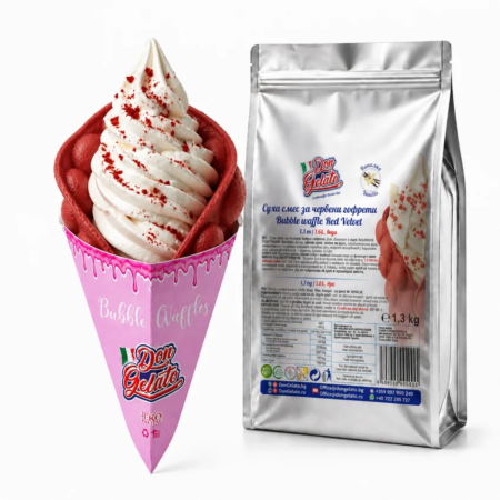 Червени Bubble Waffle Red Velvet Don Gelato с мек сладолед в розов хартиен холдер