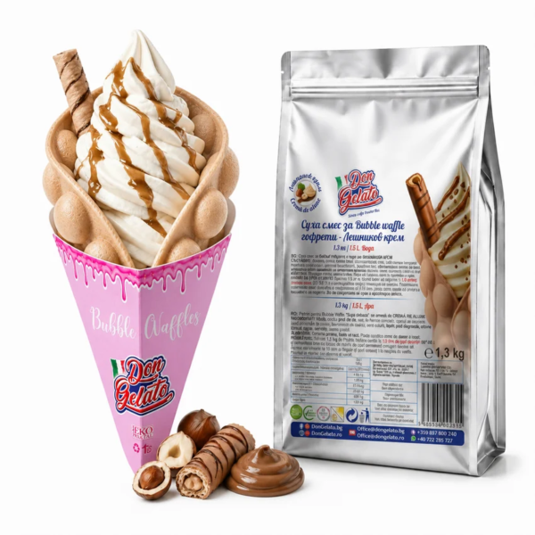 Bubble Waffle лешников крем Don Gelato с мек сладолед в розов хартиен холдер